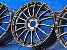 Yokohama Advan RT weight